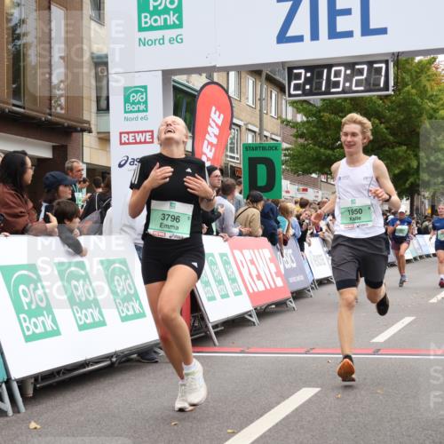 21.09.2025 - PSD Bank Halbmarathon Strokosch-Dieckow http://msf.ph/oto/8932448 21.09.2025 12:18:50 Ziel 1950, 2959, 2973, 2974, 3486, 3563, 3752, 3796 meine-sportfotos.de
