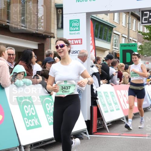 21.09.2025 - PSD Bank Halbmarathon Strokosch-Dieckow http://msf.ph/oto/8932519 21.09.2025 12:19:08 Ziel 1541, 3268, 3282, 3306, 3417, 3437, 3900 meine-sportfotos.de
