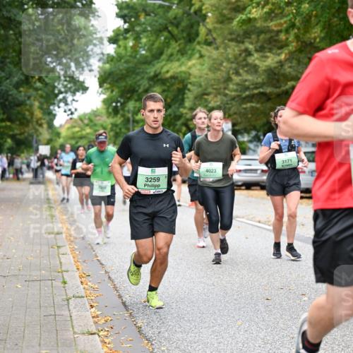 21.09.2025 - PSD Bank Halbmarathon Dr. Thomas Lammeyer http://msf.ph/oto/8932536 21.09.2025 10:52:28 Laufen 3259, 1204, 3171, 4023, 3191 meine-sportfotos.de