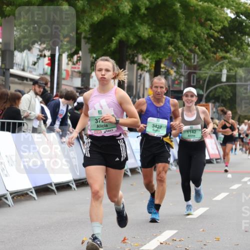 21.09.2025 - PSD Bank Halbmarathon Strokosch-Dieckow http://msf.ph/oto/8932598 21.09.2025 12:19:28 Ziel 1142, 2002, 2981, 3293, 3423, 3582, 3720, 3977 meine-sportfotos.de
