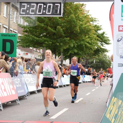 21.09.2025 - PSD Bank Halbmarathon Strokosch-Dieckow http://msf.ph/oto/8932607 21.09.2025 12:19:30 Ziel 1142, 2002, 2981, 3293, 3423, 3582, 3720, 3977 meine-sportfotos.de