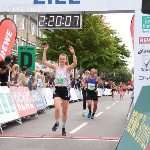 21.09.2025 - PSD Bank Halbmarathon Strokosch-Dieckow http://msf.ph/oto/8932610 21.09.2025 12:19:30 Ziel 1142, 2002, 2981, 3293, 3423, 3582, 3720, 3977 meine-sportfotos.de