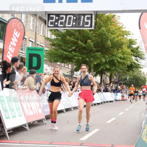 21.09.2025 - PSD Bank Halbmarathon Strokosch-Dieckow http://msf.ph/oto/8932642 21.09.2025 12:19:39 Ziel 1142, 3423, 3662, 3663 meine-sportfotos.de