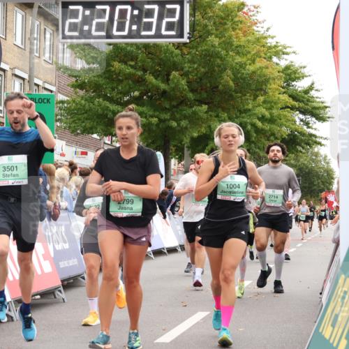 21.09.2025 - PSD Bank Halbmarathon Strokosch-Dieckow http://msf.ph/oto/8932682 21.09.2025 12:19:56 Ziel 1004, 2714, 2799, 3111, 3122, 3253, 3264, 3265, 3501, 3567, 3580, 3678, 4067 meine-sportfotos.de