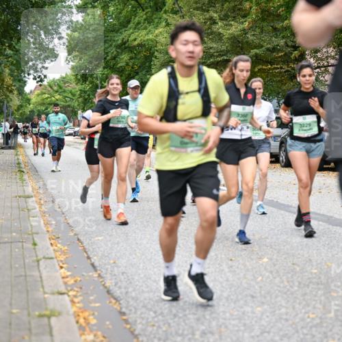 21.09.2025 - PSD Bank Halbmarathon Dr. Thomas Lammeyer http://msf.ph/oto/8932708 21.09.2025 10:52:48 Laufen 3760, 6, 3361, 3229, 2877 meine-sportfotos.de