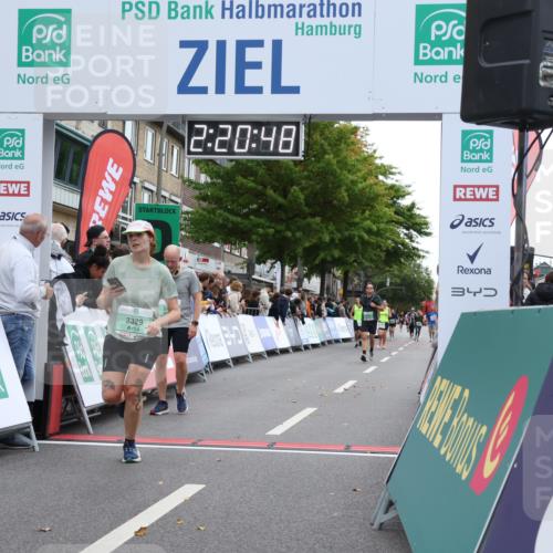 21.09.2025 - PSD Bank Halbmarathon Strokosch-Dieckow http://msf.ph/oto/8932748 21.09.2025 12:20:12 Ziel 1070, 1661, 2452, 3329, 3347, 3672 meine-sportfotos.de