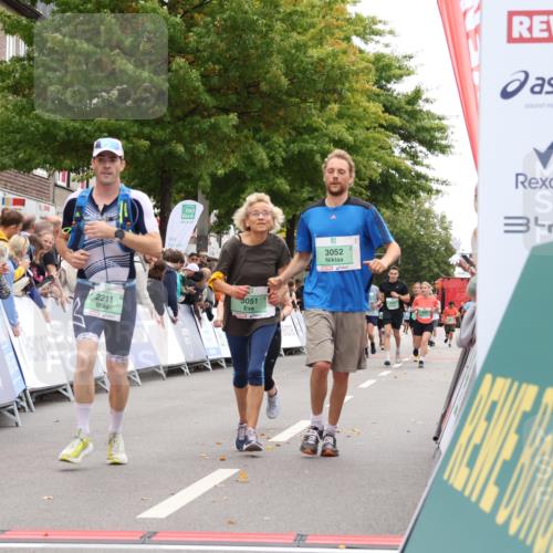 21.09.2025 - PSD Bank Halbmarathon Strokosch-Dieckow http://msf.ph/oto/8932803 21.09.2025 12:20:31 Ziel 1176, 2211, 3051, 3052, 3445 meine-sportfotos.de