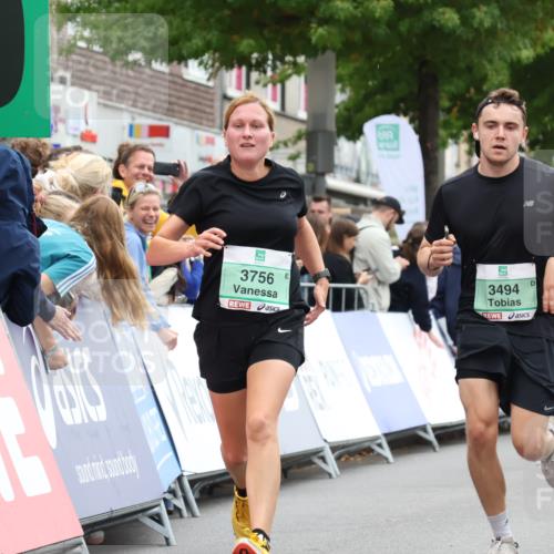 21.09.2025 - PSD Bank Halbmarathon Strokosch-Dieckow http://msf.ph/oto/8932831 21.09.2025 12:20:38 Ziel 1176, 2211, 3051, 3052, 3493, 3494, 3756 meine-sportfotos.de
