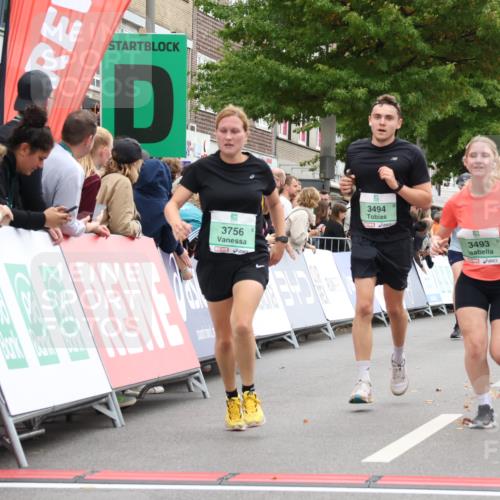21.09.2025 - PSD Bank Halbmarathon Strokosch-Dieckow http://msf.ph/oto/8932834 21.09.2025 12:20:39 Ziel 1176, 2211, 3051, 3052, 3493, 3494, 3756 meine-sportfotos.de