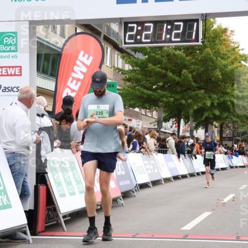 21.09.2025 - PSD Bank Halbmarathon Strokosch-Dieckow http://msf.ph/oto/8932849 21.09.2025 12:20:45 Ziel 1208, 1235, 3493, 3494, 3756 meine-sportfotos.de