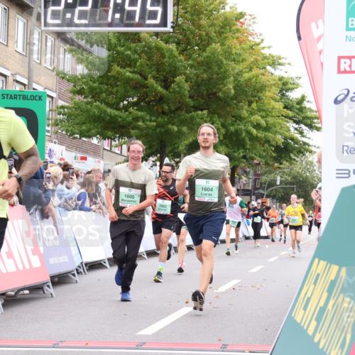 21.09.2025 - PSD Bank Halbmarathon Strokosch-Dieckow http://msf.ph/oto/8932922 21.09.2025 12:21:09 Ziel 1054, 1604, 1605, 1682, 1771, 2882, 3246, 3296, 3643, 3681 meine-sportfotos.de