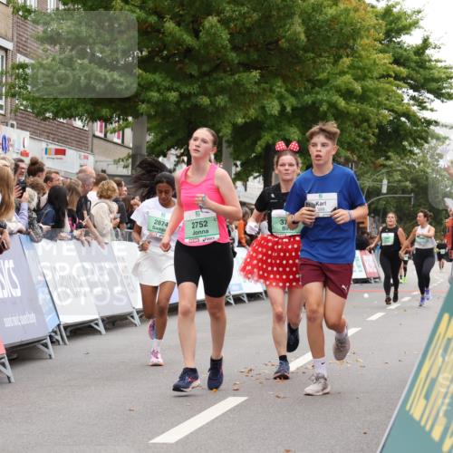 21.09.2025 - PSD Bank Halbmarathon Strokosch-Dieckow http://msf.ph/oto/8932987 21.09.2025 12:21:25 Ziel 1130, 2752, 2874, 3343, 3571, 3740 meine-sportfotos.de