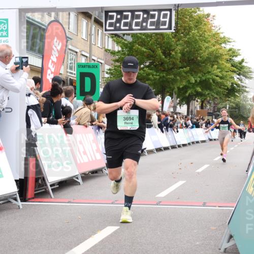 21.09.2025 - PSD Bank Halbmarathon Strokosch-Dieckow http://msf.ph/oto/8933048 21.09.2025 12:21:52 Ziel 1214, 2905, 3409, 3694 meine-sportfotos.de