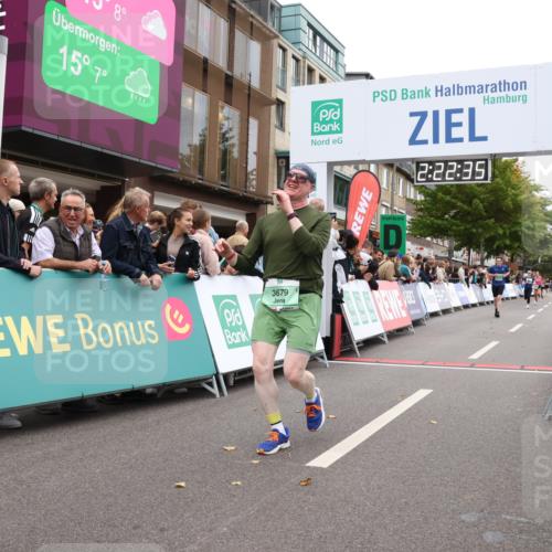 21.09.2025 - PSD Bank Halbmarathon Strokosch-Dieckow http://msf.ph/oto/8933086 21.09.2025 12:21:59 Ziel 1551, 3409, 3679, 3694 meine-sportfotos.de