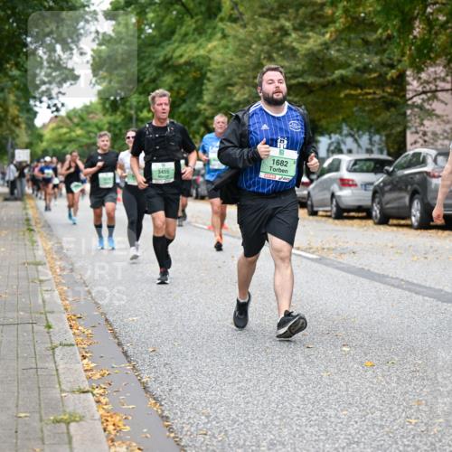 21.09.2025 - PSD Bank Halbmarathon Dr. Thomas Lammeyer http://msf.ph/oto/8933092 21.09.2025 10:53:50 Laufen 3455, 1682, 1244 meine-sportfotos.de