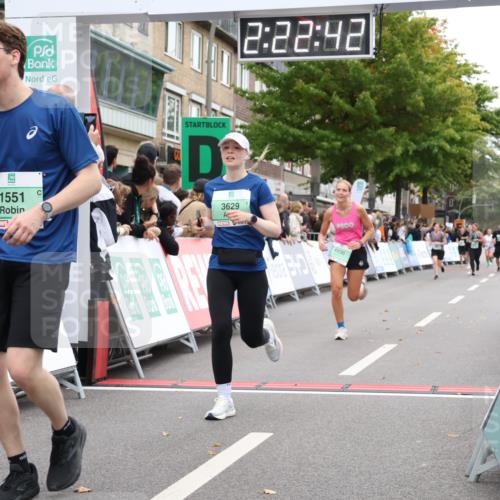 21.09.2025 - PSD Bank Halbmarathon Strokosch-Dieckow http://msf.ph/oto/8933116 21.09.2025 12:22:06 Ziel 1551, 3629, 4030 meine-sportfotos.de