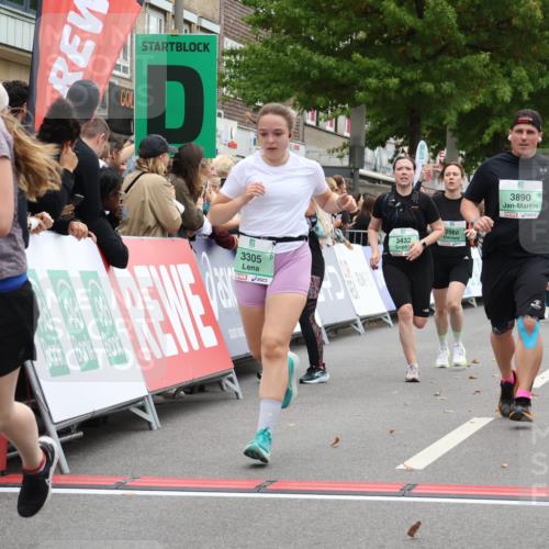 21.09.2025 - PSD Bank Halbmarathon Strokosch-Dieckow http://msf.ph/oto/8933155 21.09.2025 12:22:15 Ziel 2560, 3305, 3327, 3432, 3562, 3890, 4030 meine-sportfotos.de