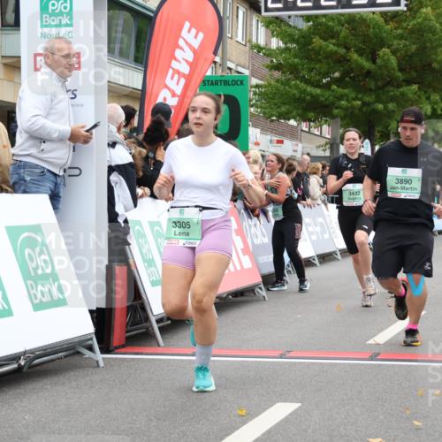 21.09.2025 - PSD Bank Halbmarathon Strokosch-Dieckow http://msf.ph/oto/8933161 21.09.2025 12:22:16 Ziel 2560, 3305, 3327, 3432, 3562, 3890 meine-sportfotos.de