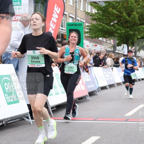 21.09.2025 - PSD Bank Halbmarathon Strokosch-Dieckow http://msf.ph/oto/8933178 21.09.2025 12:22:19 Ziel 2560, 3305, 3327, 3432, 3562, 3636, 3890 meine-sportfotos.de