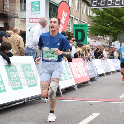 21.09.2025 - PSD Bank Halbmarathon Strokosch-Dieckow http://msf.ph/oto/8933240 21.09.2025 12:22:49 Ziel 1148, 1149, 3430, 3621, 3754, 4008 meine-sportfotos.de