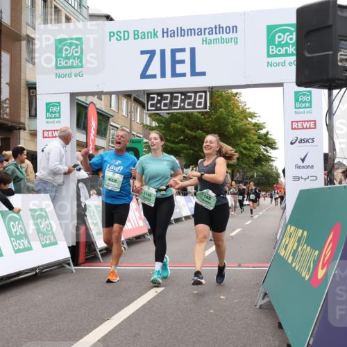 21.09.2025 - PSD Bank Halbmarathon Strokosch-Dieckow http://msf.ph/oto/8933254 21.09.2025 12:22:52 Ziel 1148, 1149, 3430, 3621, 3754, 4008 meine-sportfotos.de