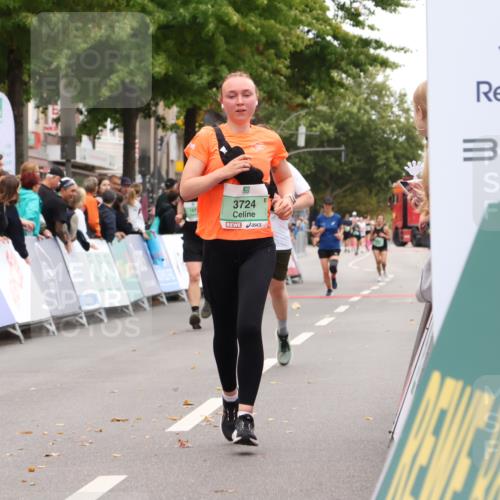 21.09.2025 - PSD Bank Halbmarathon Strokosch-Dieckow http://msf.ph/oto/8933291 21.09.2025 12:23:01 Ziel 3383, 3430, 3535, 3683, 3724, 3765 meine-sportfotos.de