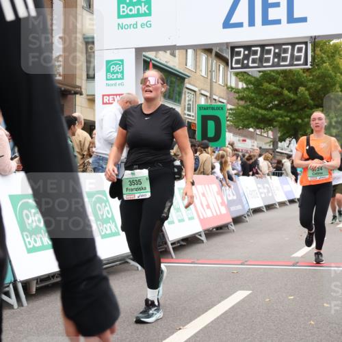 21.09.2025 - PSD Bank Halbmarathon Strokosch-Dieckow http://msf.ph/oto/8933296 21.09.2025 12:23:02 Ziel 3383, 3535, 3683, 3724, 3765 meine-sportfotos.de