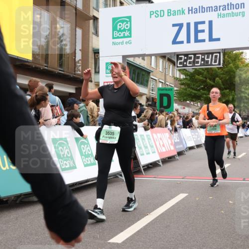 21.09.2025 - PSD Bank Halbmarathon Strokosch-Dieckow http://msf.ph/oto/8933299 21.09.2025 12:23:03 Ziel 3383, 3535, 3683, 3724, 3765 meine-sportfotos.de