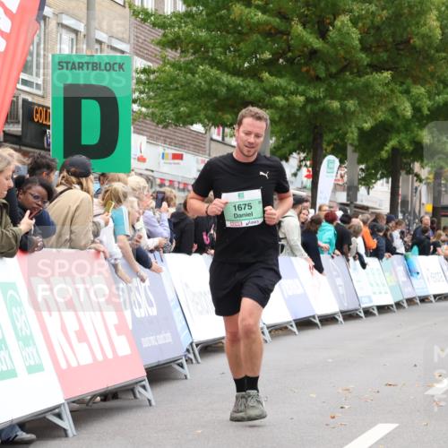 21.09.2025 - PSD Bank Halbmarathon Strokosch-Dieckow http://msf.ph/oto/8933320 21.09.2025 12:23:07 Ziel 1675, 3535, 3724, 3765 meine-sportfotos.de
