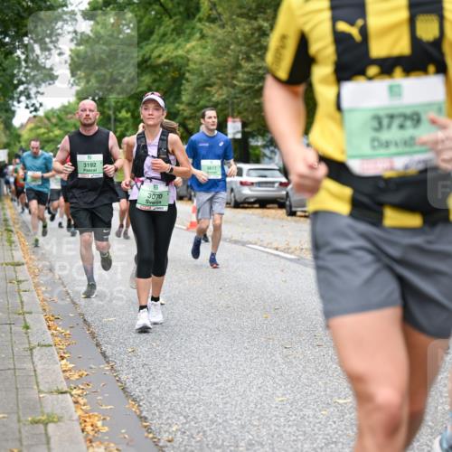 21.09.2025 - PSD Bank Halbmarathon Dr. Thomas Lammeyer http://msf.ph/oto/8933333 21.09.2025 10:54:14 Laufen 3192, 3070, 3617, 3729, 3698 meine-sportfotos.de