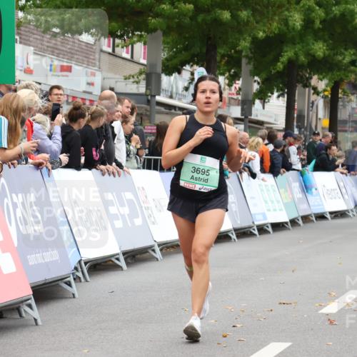 21.09.2025 - PSD Bank Halbmarathon Strokosch-Dieckow http://msf.ph/oto/8933379 21.09.2025 12:23:19 Ziel 1295, 3695, 3742 meine-sportfotos.de