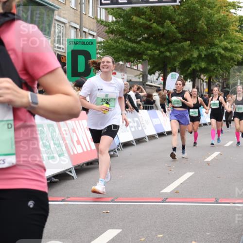 21.09.2025 - PSD Bank Halbmarathon Strokosch-Dieckow http://msf.ph/oto/8933422 21.09.2025 12:23:43 Ziel 1011, 1012, 1013, 3225, 3300, 3368, 3386, 3515 meine-sportfotos.de