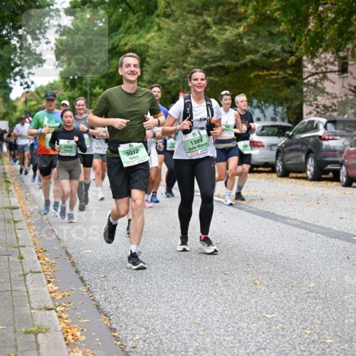 21.09.2025 - PSD Bank Halbmarathon Dr. Thomas Lammeyer http://msf.ph/oto/8933430 21.09.2025 10:54:23 Laufen 3346, 3012, 1389, 4915 meine-sportfotos.de