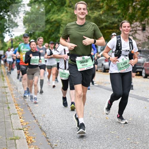 21.09.2025 - PSD Bank Halbmarathon Dr. Thomas Lammeyer http://msf.ph/oto/8933444 21.09.2025 10:54:24 Laufen 3346, 3495, 3012, 1389 meine-sportfotos.de