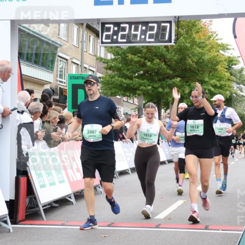 21.09.2025 - PSD Bank Halbmarathon Strokosch-Dieckow http://msf.ph/oto/8933464 21.09.2025 12:23:51 Ziel 1011, 1012, 1013, 1448, 1449, 1612, 1613, 2987, 3225, 3368, 3546 meine-sportfotos.de