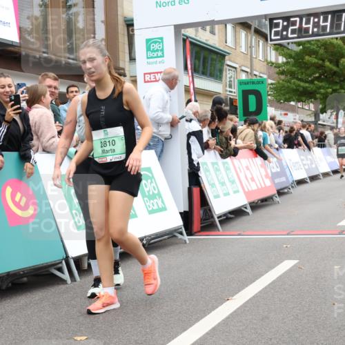 21.09.2025 - PSD Bank Halbmarathon Strokosch-Dieckow http://msf.ph/oto/8933515 21.09.2025 12:24:05 Ziel 1163, 1166, 1380, 2250, 2729, 2810, 2827, 3359 meine-sportfotos.de