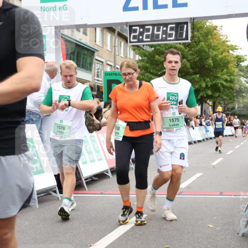 21.09.2025 - PSD Bank Halbmarathon Strokosch-Dieckow http://msf.ph/oto/8933544 21.09.2025 12:24:15 Ziel 1005, 1163, 1575, 1576, 2250, 3138, 3240, 3616 meine-sportfotos.de