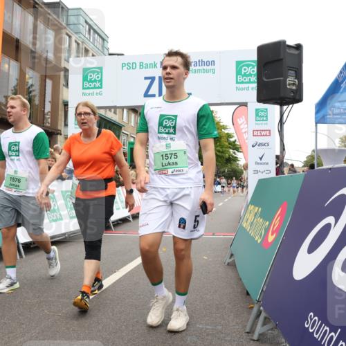 21.09.2025 - PSD Bank Halbmarathon Strokosch-Dieckow http://msf.ph/oto/8933553 21.09.2025 12:24:16 Ziel 1005, 1163, 1575, 1576, 2250, 3138, 3240, 3419, 3616 meine-sportfotos.de