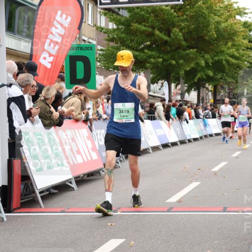 21.09.2025 - PSD Bank Halbmarathon Strokosch-Dieckow http://msf.ph/oto/8933564 21.09.2025 12:24:21 Ziel 1575, 1576, 3138, 3419 meine-sportfotos.de