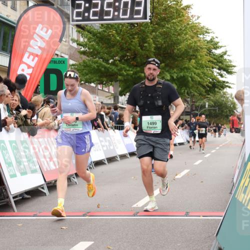 21.09.2025 - PSD Bank Halbmarathon Strokosch-Dieckow http://msf.ph/oto/8933578 21.09.2025 12:24:26 Ziel 1498, 1499, 3419, 3602 meine-sportfotos.de
