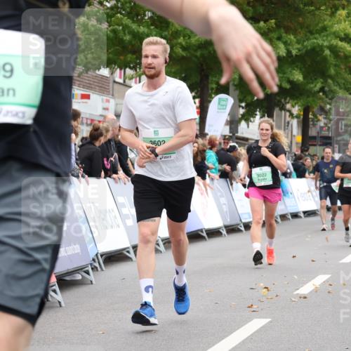 21.09.2025 - PSD Bank Halbmarathon Strokosch-Dieckow http://msf.ph/oto/8933587 21.09.2025 12:24:28 Ziel 1498, 1499, 3022, 3419, 3602 meine-sportfotos.de