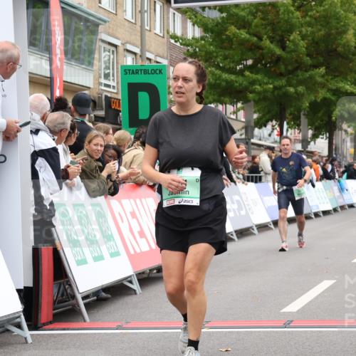 21.09.2025 - PSD Bank Halbmarathon Strokosch-Dieckow http://msf.ph/oto/8933609 21.09.2025 12:24:36 Ziel 3022, 3281, 3602 meine-sportfotos.de