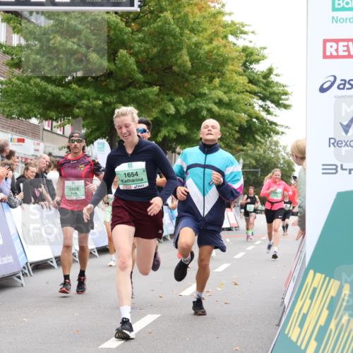 21.09.2025 - PSD Bank Halbmarathon Strokosch-Dieckow http://msf.ph/oto/8933688 21.09.2025 12:25:10 Ziel 1654, 1655, 1808, 3317, 3745, 3820, 4014 meine-sportfotos.de