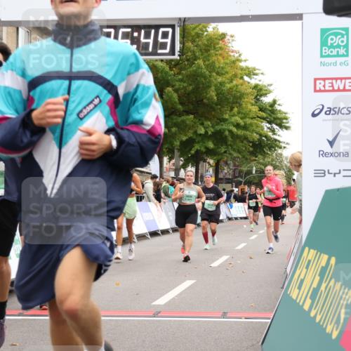 21.09.2025 - PSD Bank Halbmarathon Strokosch-Dieckow http://msf.ph/oto/8933698 21.09.2025 12:25:12 Ziel 1361, 1654, 1655, 1808, 3317, 3654, 3745, 3820, 4014 meine-sportfotos.de