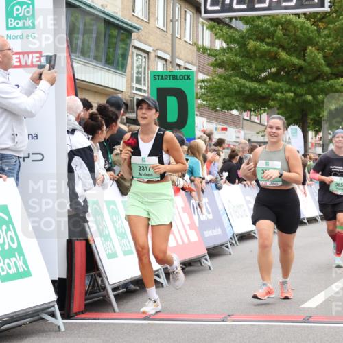 21.09.2025 - PSD Bank Halbmarathon Strokosch-Dieckow http://msf.ph/oto/8933706 21.09.2025 12:25:14 Ziel 1361, 1654, 1655, 1808, 3317, 3654, 3745, 3820, 4014 meine-sportfotos.de