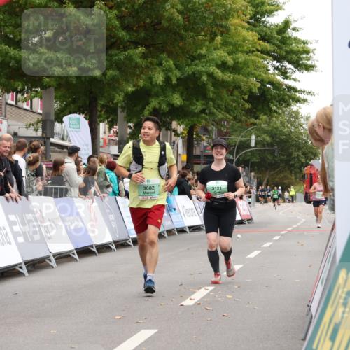21.09.2025 - PSD Bank Halbmarathon Strokosch-Dieckow http://msf.ph/oto/8933722 21.09.2025 12:25:21 Ziel 1361, 3121, 3317, 3436, 3654, 3682, 3820 meine-sportfotos.de