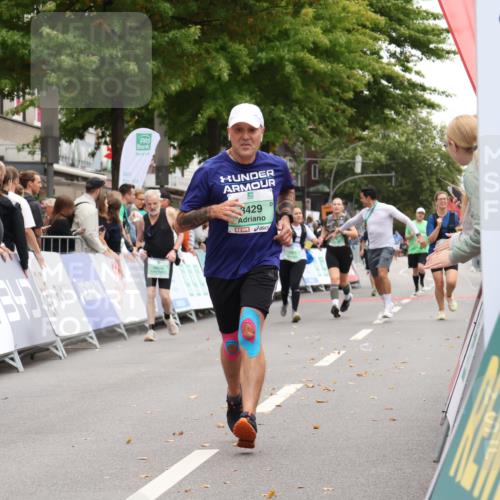 21.09.2025 - PSD Bank Halbmarathon Strokosch-Dieckow http://msf.ph/oto/8933777 21.09.2025 12:26:01 Ziel 3429, 3548 meine-sportfotos.de