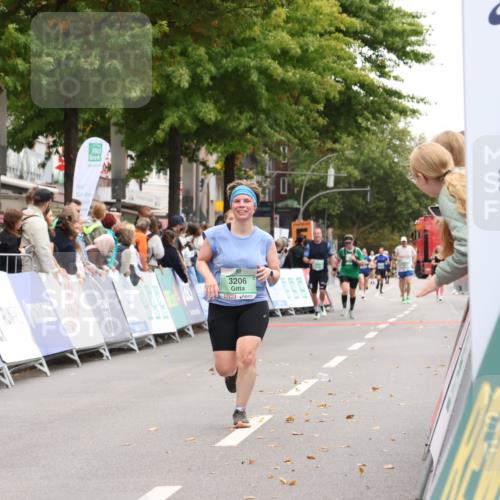 21.09.2025 - PSD Bank Halbmarathon Strokosch-Dieckow http://msf.ph/oto/8933877 21.09.2025 12:26:21 Ziel 3206, 3227, 3504 meine-sportfotos.de