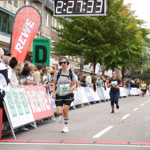 21.09.2025 - PSD Bank Halbmarathon Strokosch-Dieckow http://msf.ph/oto/8933998 21.09.2025 12:26:56 Ziel 3518, 3559 meine-sportfotos.de