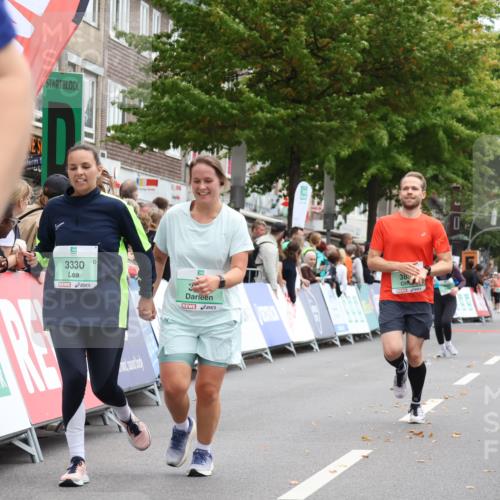 21.09.2025 - PSD Bank Halbmarathon Strokosch-Dieckow http://msf.ph/oto/8934056 21.09.2025 12:27:15 Ziel 3277, 3278, 3279, 3330, 3353, 3357, 3856 meine-sportfotos.de